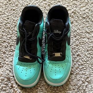 Women's Athletic Shoes - Teal and Black 8.5?